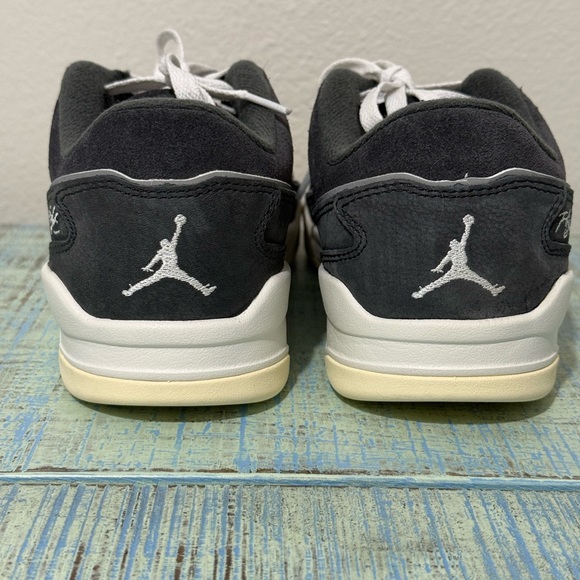 Jordan Flight Court-Anthracite Sail Varsity Red/White Men's Sz 8 HF3255-002 - Picture 6 of 8